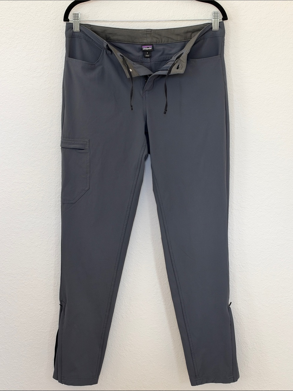 Patagonia Women's Size 8 Gray Stretch Hiking Cargo Pants Zip